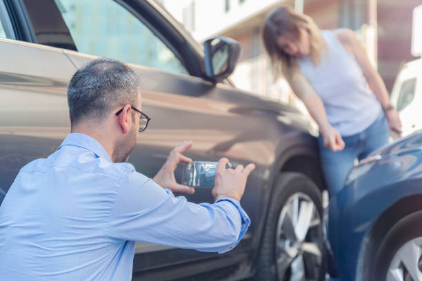 Professional Full Coverage Car Insurance technician working in Fredericktown, MO